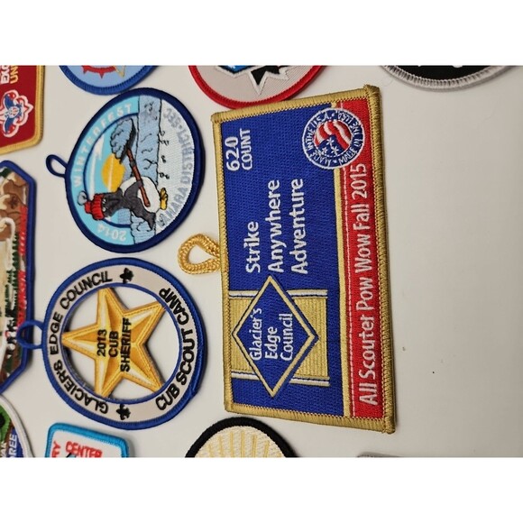 Lot Of 13 Boy/cub Scout Patches 2013-2015 - Picture 5 of 16